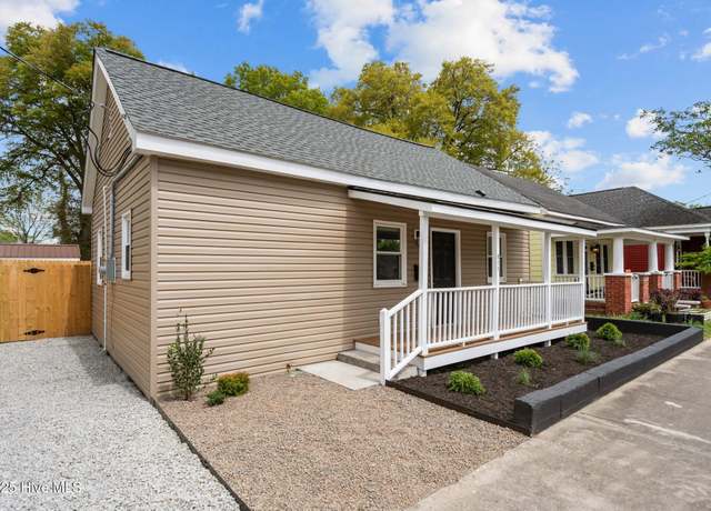 Property at 811 Walnut St, Wilmington, NC 28401, 2 beds, 2 baths