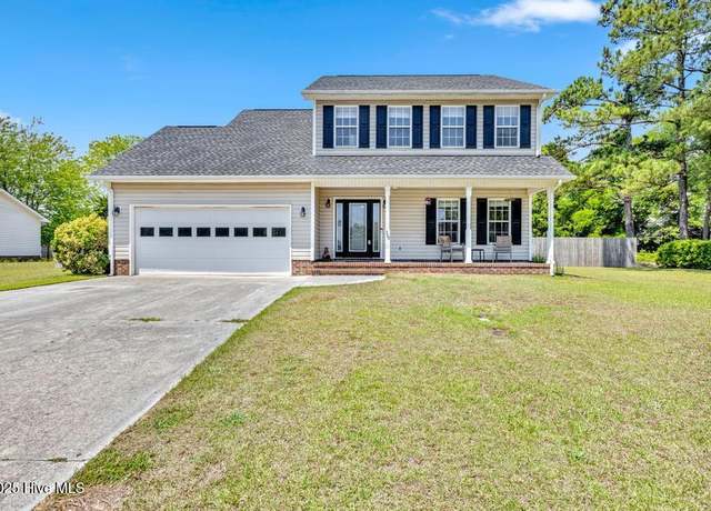 Property at 500 Compass Ct, Sneads Ferry, NC 28460, 4 beds, 2.5 baths