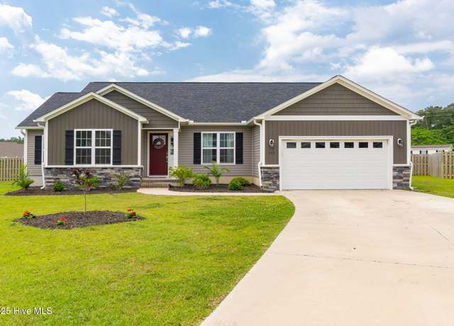 Property at 111 Kettle Dr, Havelock, NC 28532, 3 beds, 2 baths