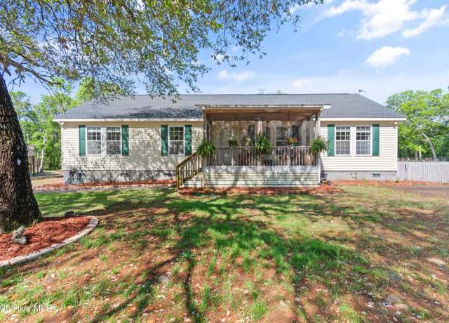 Property at 3181 Old Ferry Rd SW, Supply, NC 28462, 3 beds, 3 baths