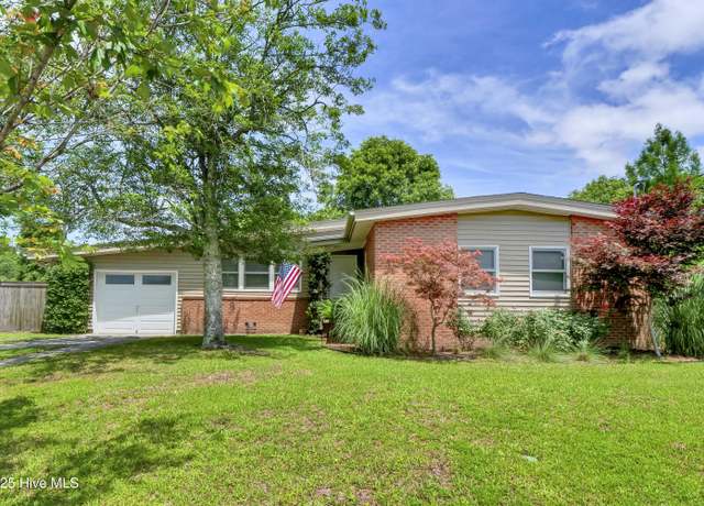 Property at 408 N 25th St, Wilmington, NC 28405, 3 beds, 1.5 baths