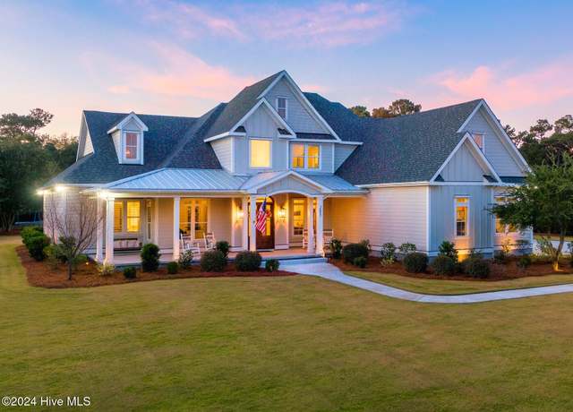 Property at 283 Ballast Point Rd, Hampstead, NC 28443, 5 beds, 4.5 baths
