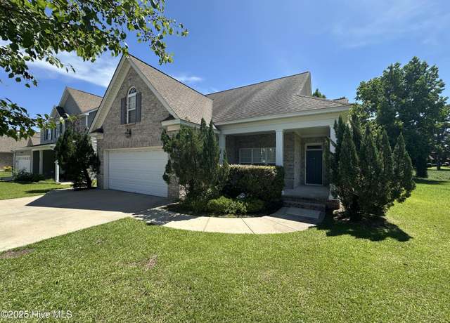 Property at 3913 Ashcroft Dr, Winterville, NC 28590, 4 beds, 3 baths