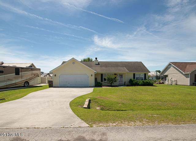 Property at 148 Glenwood Dr, Hubert, NC 28539, 3 beds, 2 baths