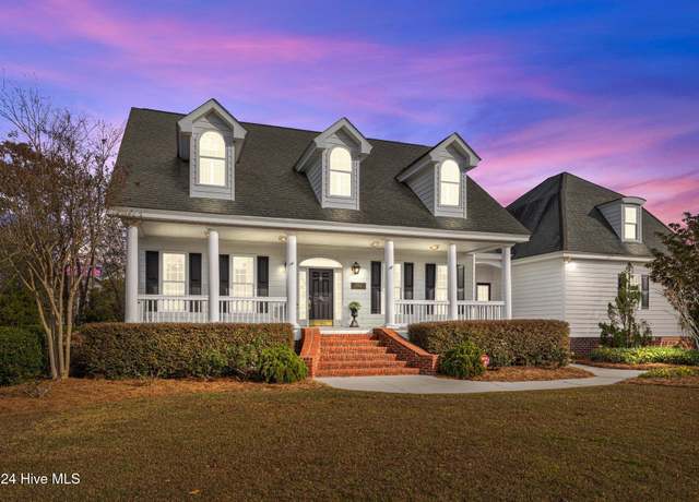 Property at 1502 Marsh Pointe, Morehead City, NC 28557, 4 beds, 3.5 baths