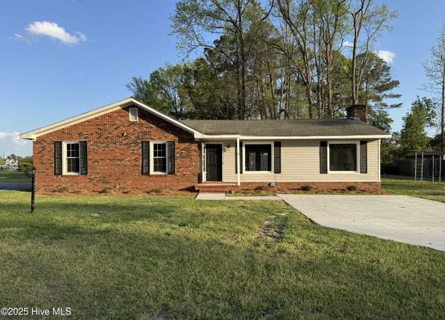 Property at 2303 Leigh St, Kinston, NC 28501, 3 beds, 2 baths