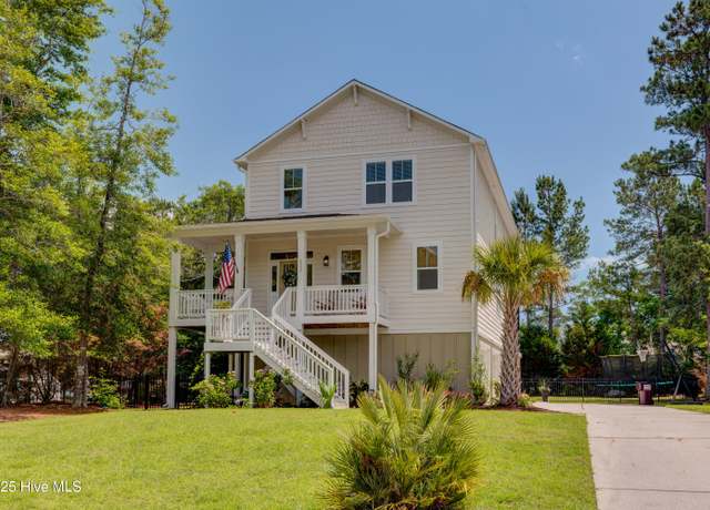 Property at 322 Lord Dr, Wilmington, NC 28411, 4 beds, 2.5 baths