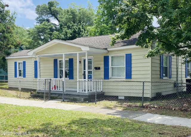 Property at 202 Meares St, Wilmington, NC 28401, 3 beds, 2 baths