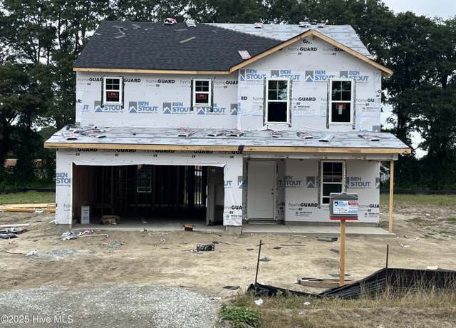 Property at 205 Hill Valley Dr, La Grange, NC 28551, 4 beds, 2.5 baths
