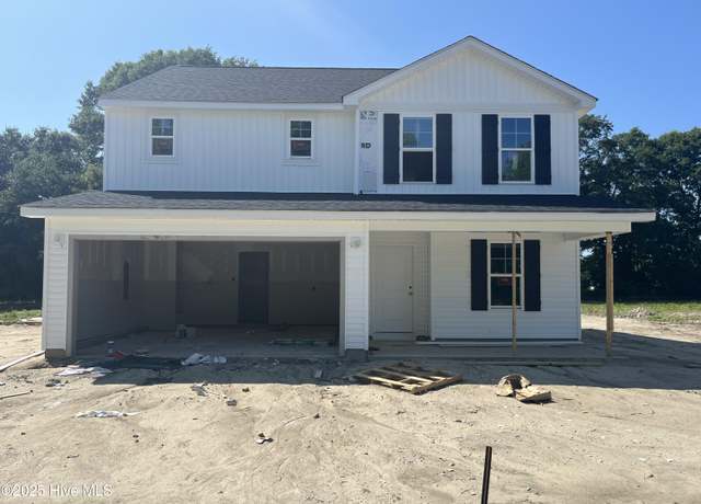 Property at 205 Hill Valley Dr, La Grange, NC 28551, 4 beds, 2.5 baths