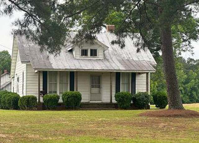 Property at 1676 Ross Rd, Robersonville, NC 27871, 3 beds, 2 baths