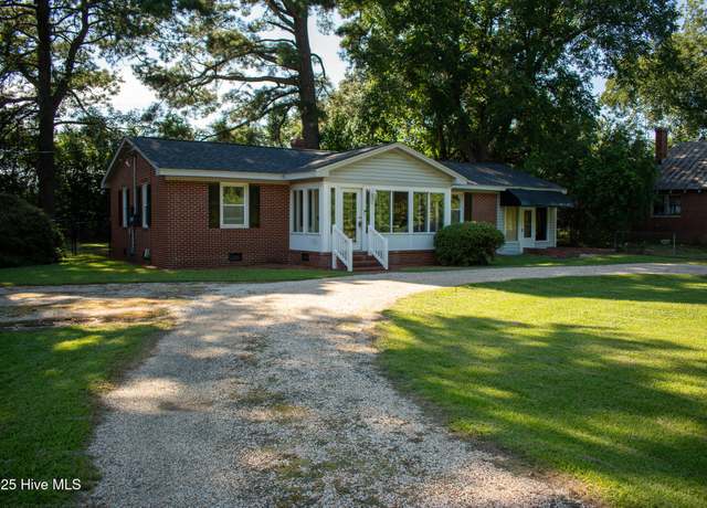Property at 4049 Us Hwy 117, Pikeville, NC 27863, 2 beds, 1 bath