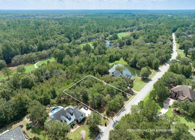 Property at 211 River Ridge Rd Dr, Wallace, NC 28466