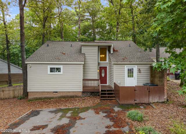 Property at 968 S Bay, Sanford, NC 27332, 4 beds, 2.5 baths