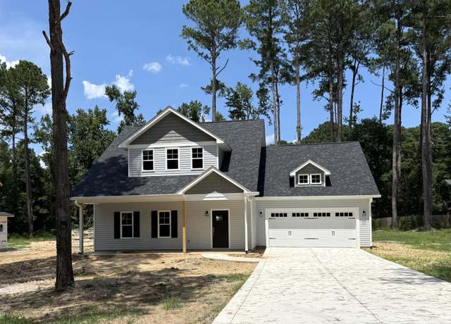Property at 206 Scott Ave, Vass, NC 28394, 3 beds, 3.5 baths