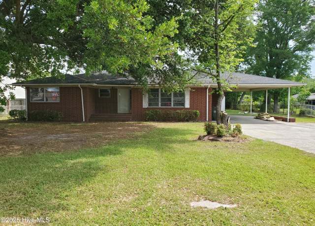 Property at 2703 Langston Dr, Goldsboro, NC 27534, 3 beds, 2 baths