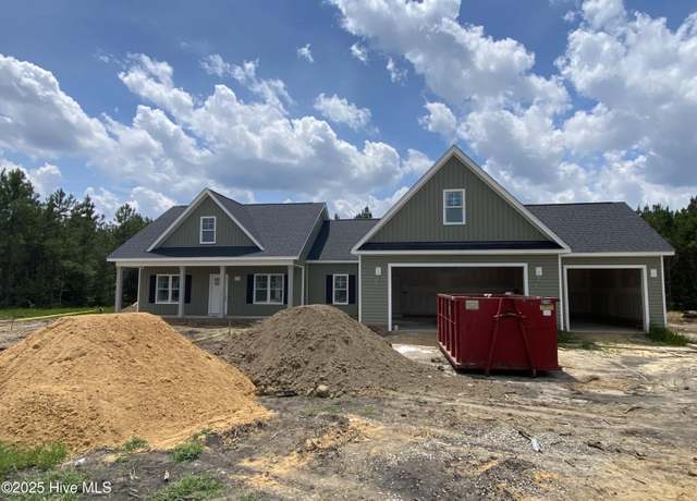 Property at 110 Rae Dr, Pikeville, NC 27863, 3 beds, 2 baths