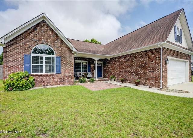 Property at 105 Fernie Ln, New Bern, NC 28560, 3 beds, 2 baths