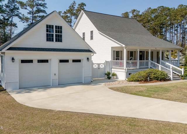 Property at 103 Prancer Ct, Beaufort, NC 28516, 3 beds, 2.5 baths