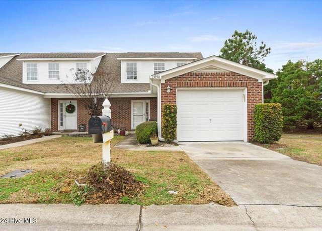 Property at 3950 Winds Ridge Dr, Wilmington, NC 28409, 3 beds, 2.5 baths