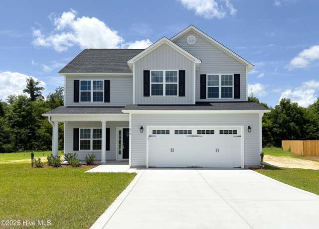 Property at 413 W Black Water Ln, Maysville, NC 28555, 4 beds, 2.5 baths
