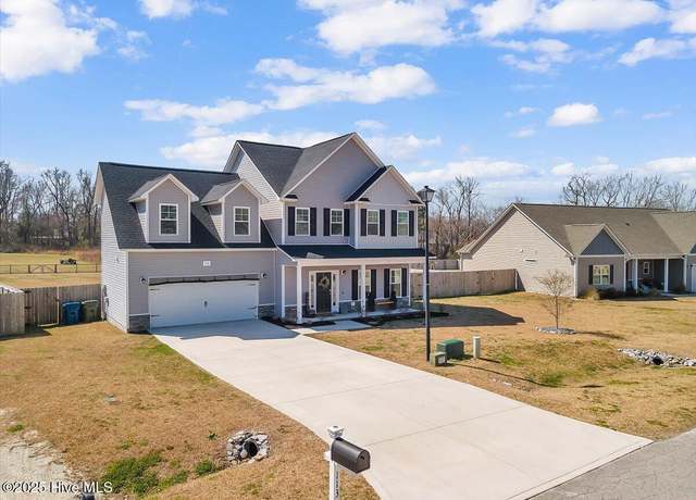 Property at 113 Backfield Pl, Jacksonville, NC 28540, 3 beds, 2.5 baths