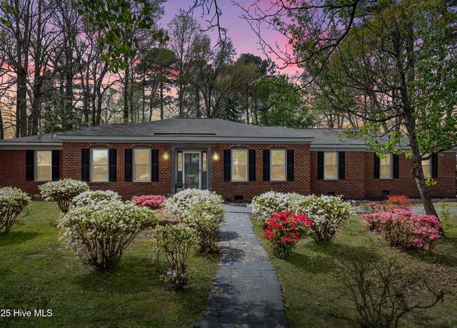 Property at 3303 Ellsworth Dr, Greenville, NC 27834, 3 beds, 2 baths