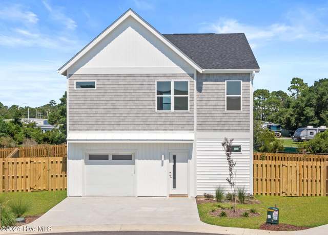 Property at 113 Hidden Cove Pl, Carolina Beach, NC 28428, 3 beds, 3.5 baths