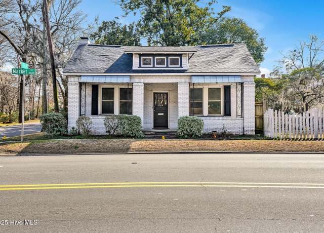 Property at 2024 Market St, Wilmington, NC 28403, 3 beds, 2 baths
