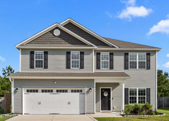 Property at 519 Black Pearl Cir, Jacksonville, NC 28546, 4 beds, 2.5 baths