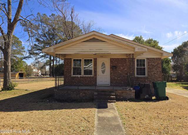 Property at 106 Beech St, Williamston, NC 27892, 3 beds, 1 bath