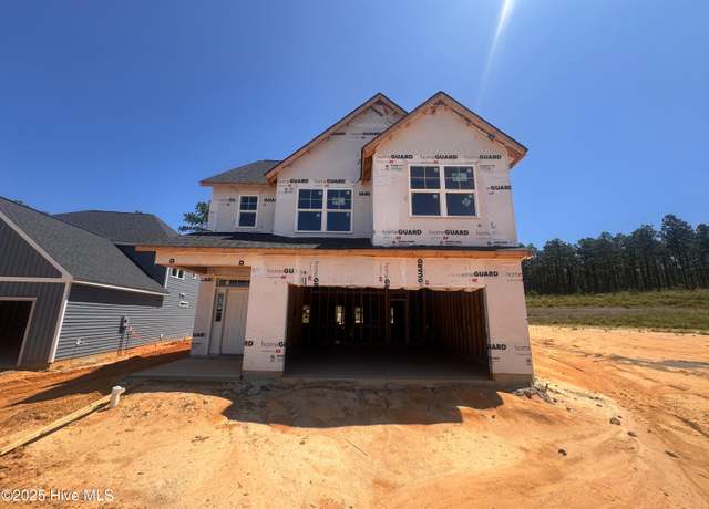 Property at 231 Rough Ridge Trl #17, Aberdeen, NC 28315, 4 beds, 2.5 baths