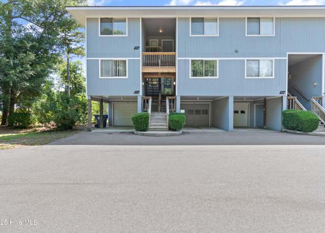 Property at 37 Bunker Ct, Oak Island, NC 28465, 3 beds, 2 baths