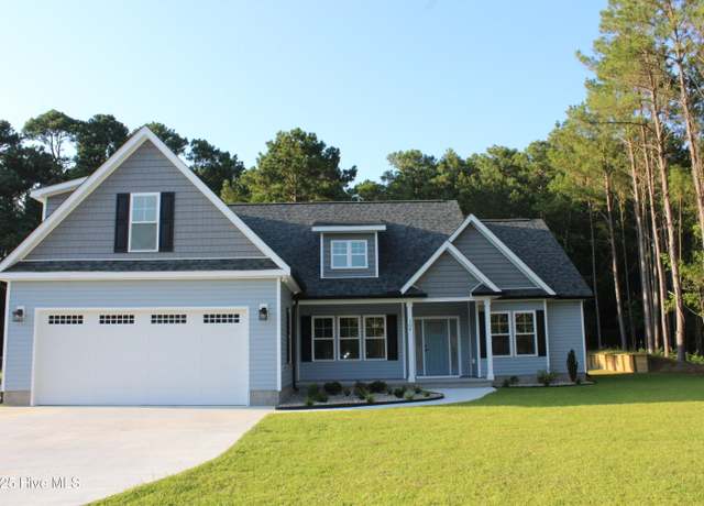 Property at 104 Backfield Dr, Newport, NC 28570, 3 beds, 3 baths