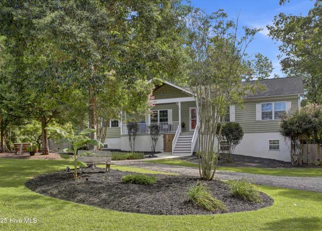 Property at 324 Knollwood Dr, Hampstead, NC 28443, 3 beds, 3 baths
