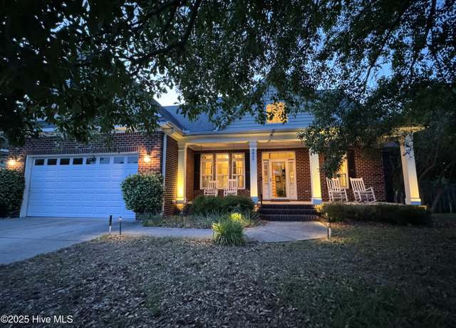 Property at 5800 Neelys Ct, Wilmington, NC 28409, 4 beds, 3 baths