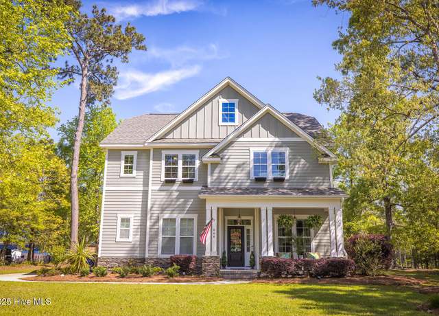 Property at 606 Center Dr, Hampstead, NC 28443, 4 beds, 2.5 baths