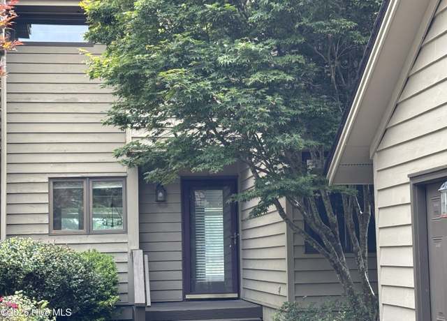 Property at 115 Egret Ct, Hampstead, NC 28443, 3 beds, 3 baths