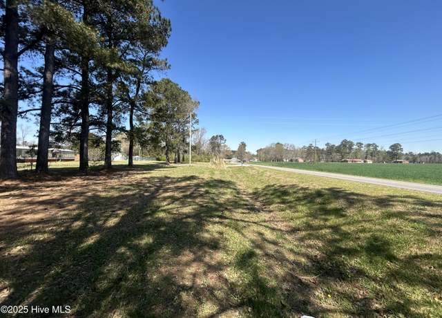 Property at 3 Us Hwy 117 N, Watha, NC 28478