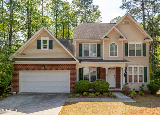 Property at 3 Glen Eagles Ln, Pinehurst, NC 28374, 4 beds, 3 baths