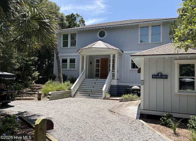 Property at 212 Stede Bonnet Wynd, Bald Head Island, NC 28461, 5 beds, 5.5 baths