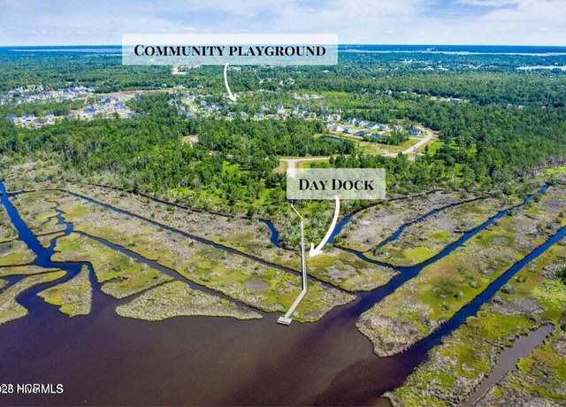 Property at 404 Harrison Ct, Sneads Ferry, NC 28460