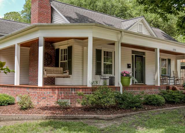 Property at 505 N Madison St, Whiteville, NC 28472, 3 beds, 3.5 baths