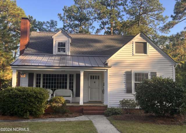 Property at 795 N May St, Southern Pines, NC 28387, 4 beds, 2 baths