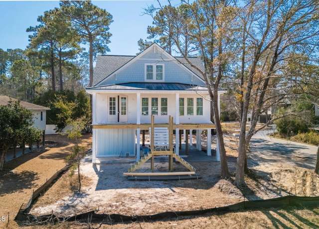 Property at 4101 E Yacht Dr, Oak Island, NC 28465, 4 beds, 2.5 baths