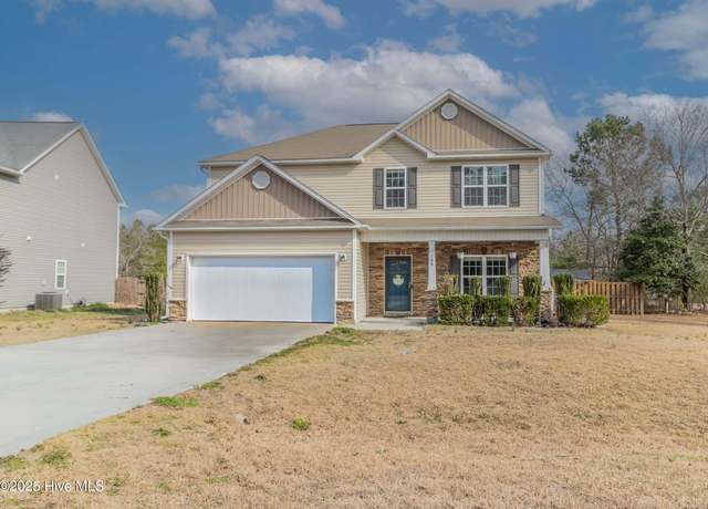 Property at 100 Braeburn Blvd, Richlands, NC 28574, 4 beds, 2.5 baths