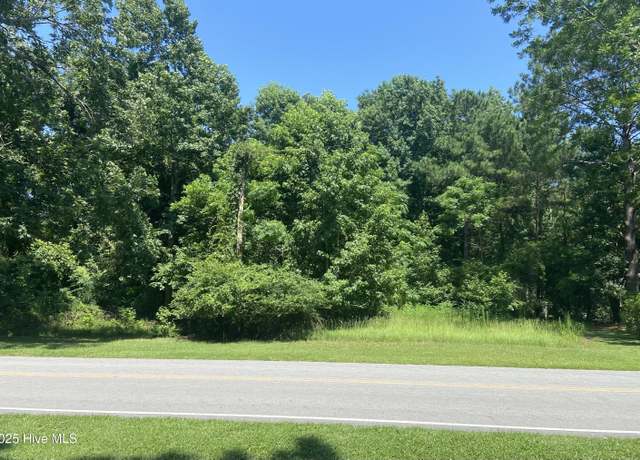 Property at 664 W Firetower Rd, Swansboro, NC 28584