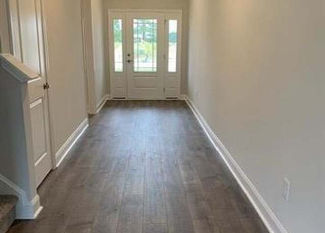 Property at 751 Greenwich Pl, Richlands, NC 28574, 5 beds, 3 baths