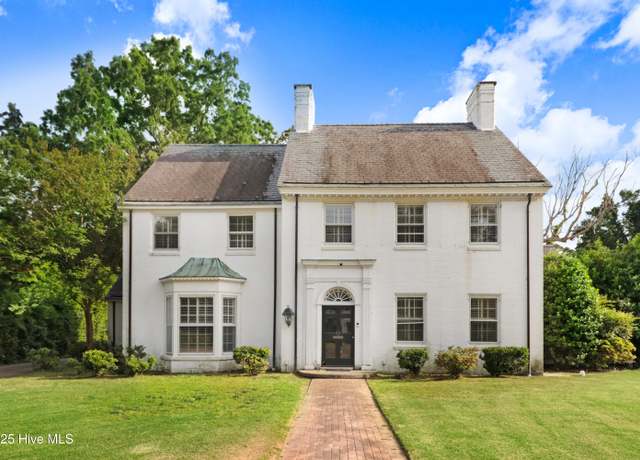 Property at 606 Rountree St, Kinston, NC 28501, 4 beds, 2.5 baths