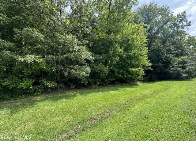 Property at 17 Broad River Dr, Hertford, NC 27944